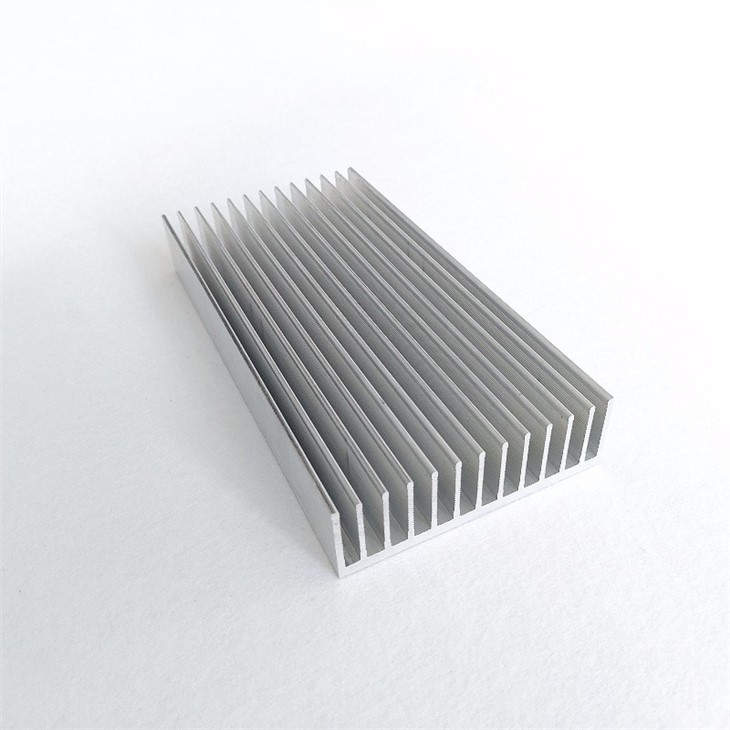 Aluminum Extruded Heatsinks
